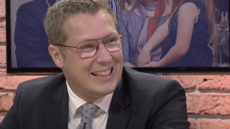 Burgemeester ontvangt sleutel van huis in Baarlo