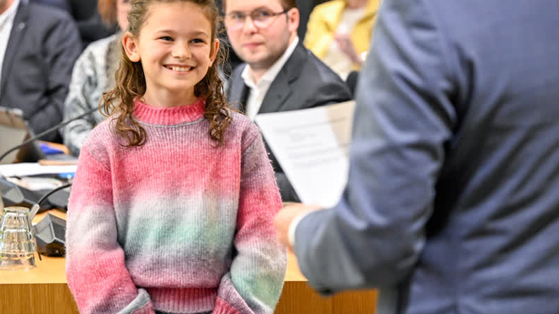 Danee van Buiten nieuwe kinderburgemeester van Peel en Maas