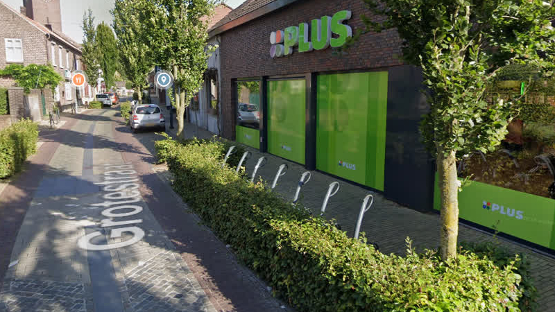 Bewoners Baarlo willen oplossing voor verkeerssituatie bij supermarkt