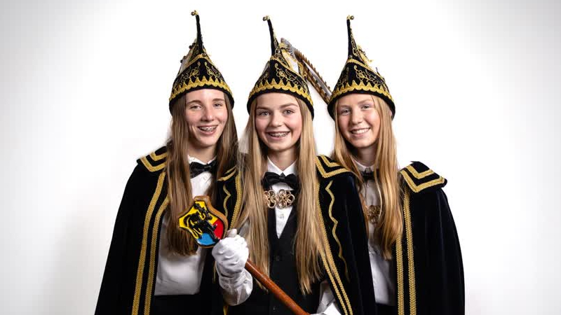 Puck Hillen is jeugdprinses in Maasbree
