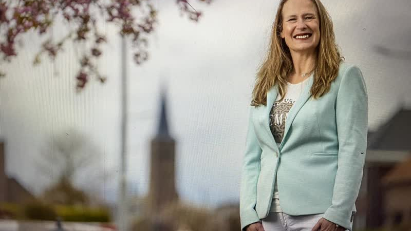 Wethouder Natasja Vaasen weer aan het werk