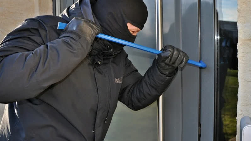 Inbraak bij Baarlose ijzergieterij: kopergranulaat gestolen