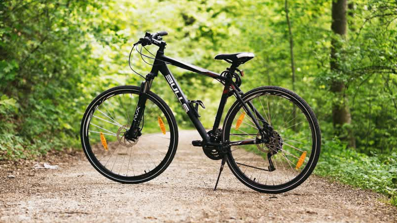 Vier vrienden uit Beringe beklimmen Alpe d’Huez voor kankeronderzoek