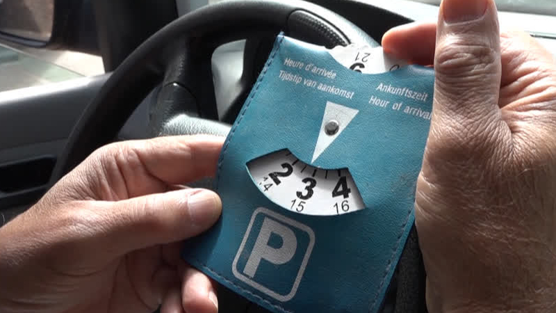 Veel waarschuwingen bij controles in blauwe zone Panningen