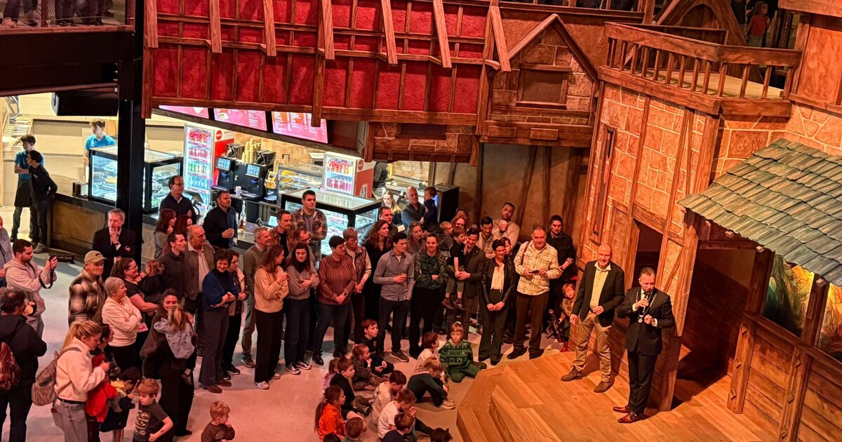 Nieuwe binnenspeeltuin Drakenrijk feestelijk geopend in Beesel