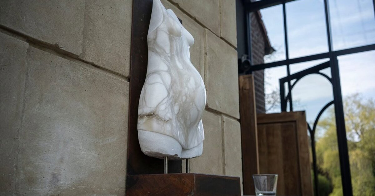 Open dag laat bezoekers kennismaken met beeldhouwkunst in Panningen