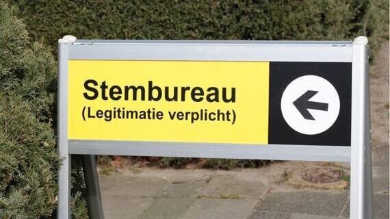 Stembureau bord.jpg