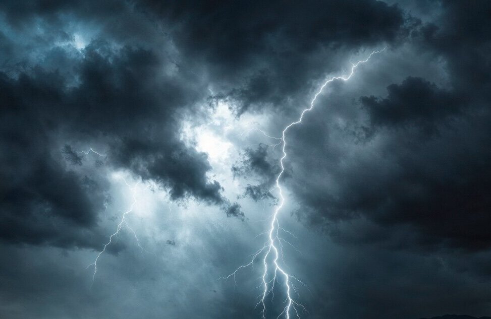 Onweer bliksem stock