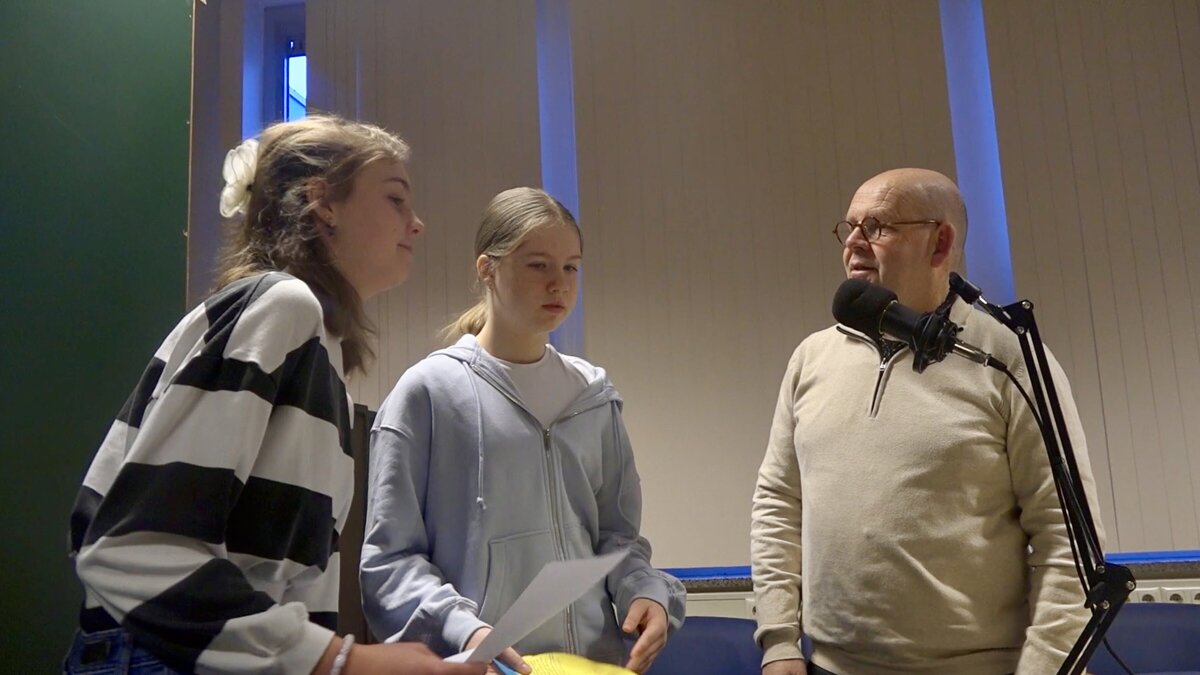 Leerlingen Beesel toneelstuk.jpg