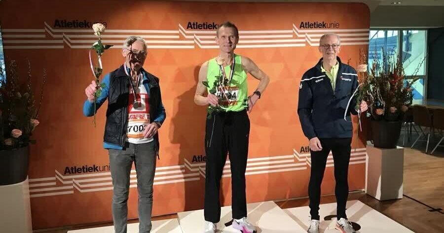 Goud en brons voor Nico Verstraten bij NK indoor in Apeldoorn