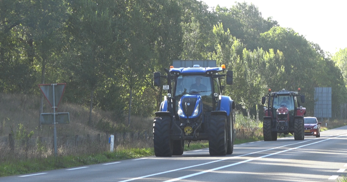 Tractoren mogen voortaan over Midden-Peelweg: ‘Veiliger dan dwars door de dorpen’