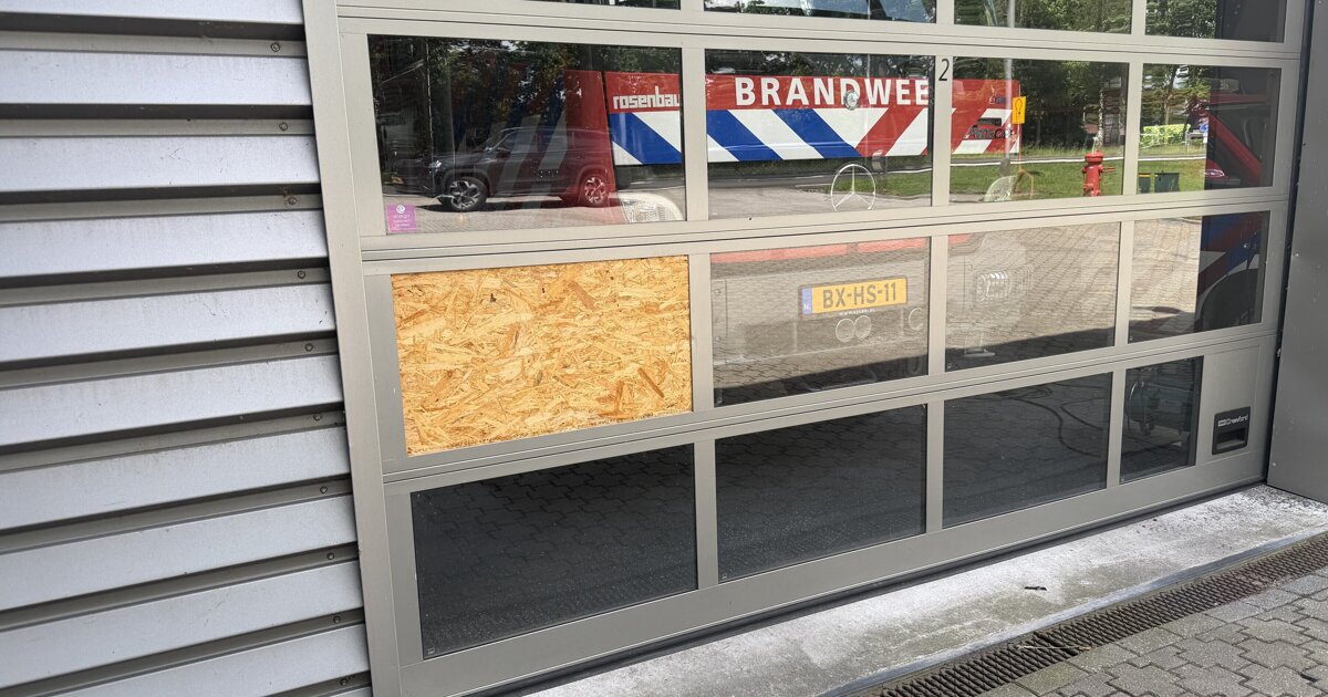 Inbraak bij brandweerkazerne in Meijel, voertuigen doorzocht