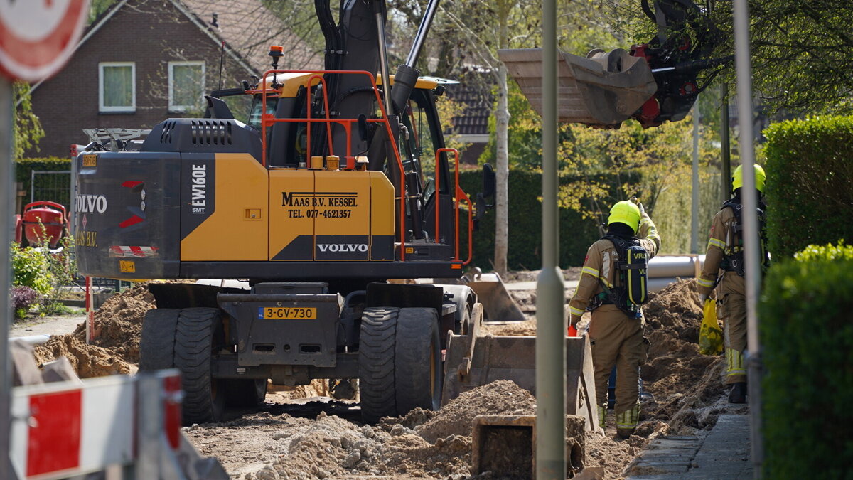 Edward-Media DSC01499-a423819c38d6b9ec81c761fdc0115f4b.jpeg