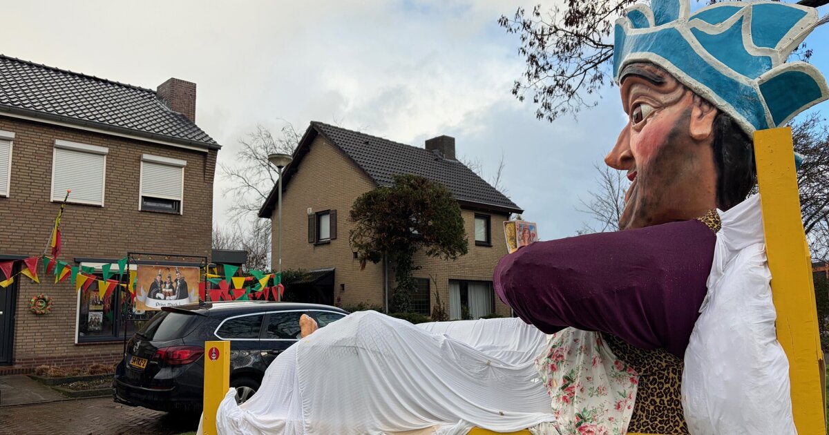 Vriendengroep uit Maasbree schenkt praalwagen aan prins Mark