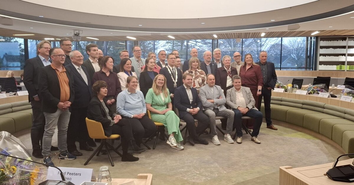Nieuwe gemeenteraad van Peel en Maas geïnstalleerd: meer zetels, mix van nieuw en ervaren