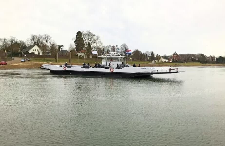 Veerpont Baarlo-Steyl