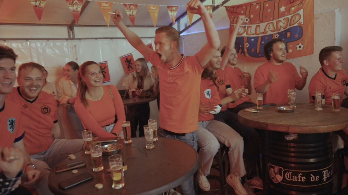 Oranje Koorts: Maasbree ziet Nederlands elftal gelijkspelen tegen Japan