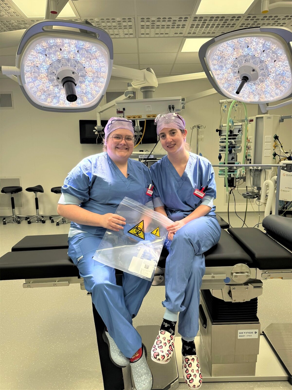 VieCuriOK asistenten Fleur Meussen (l) en Aimée Janssen (r).jpeg