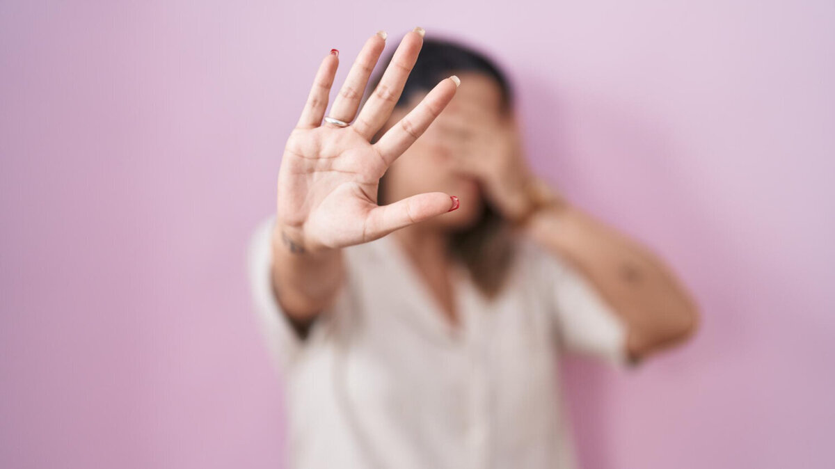 Geweld tegen vrouwen stock