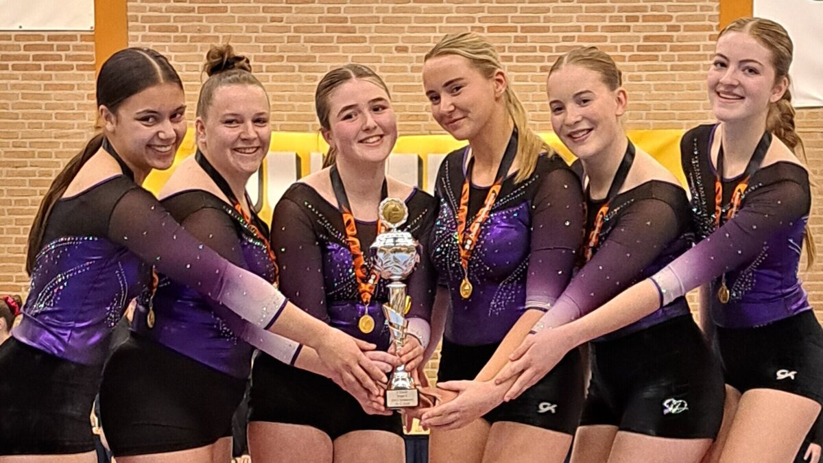 Pareja team suppl E.jpg