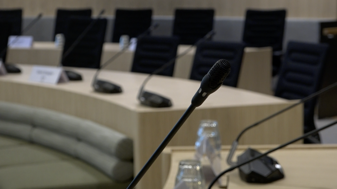 Forse kritiek op wethouders Nijssen en Van Lierop: wat is een motie van treurnis?