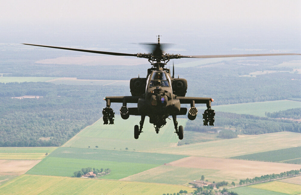 Apache helikopter.jpg