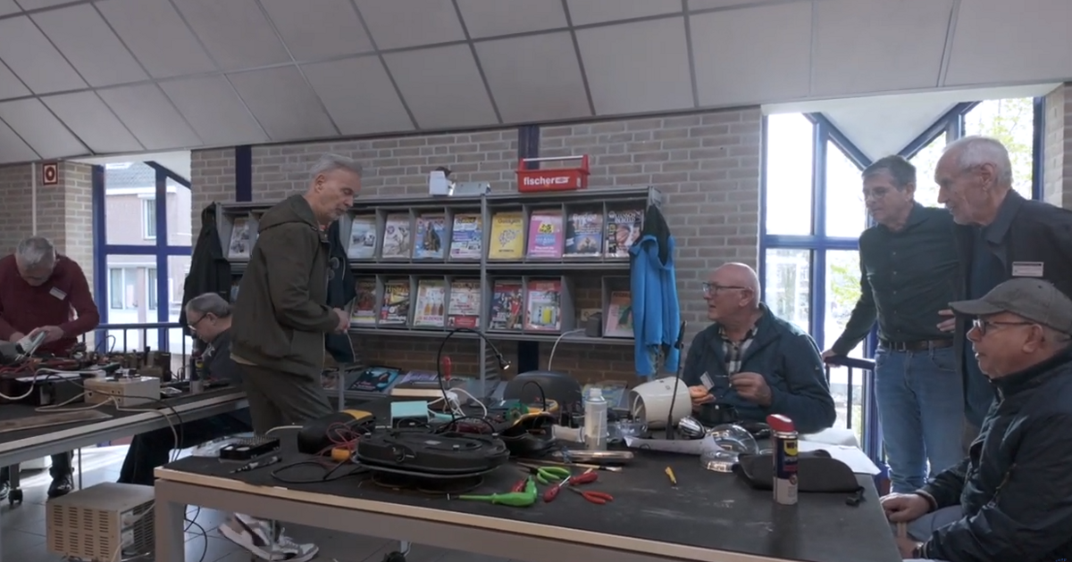 Boetegewoeën neemt kijkje bij honderdste Repair Café in Reuver