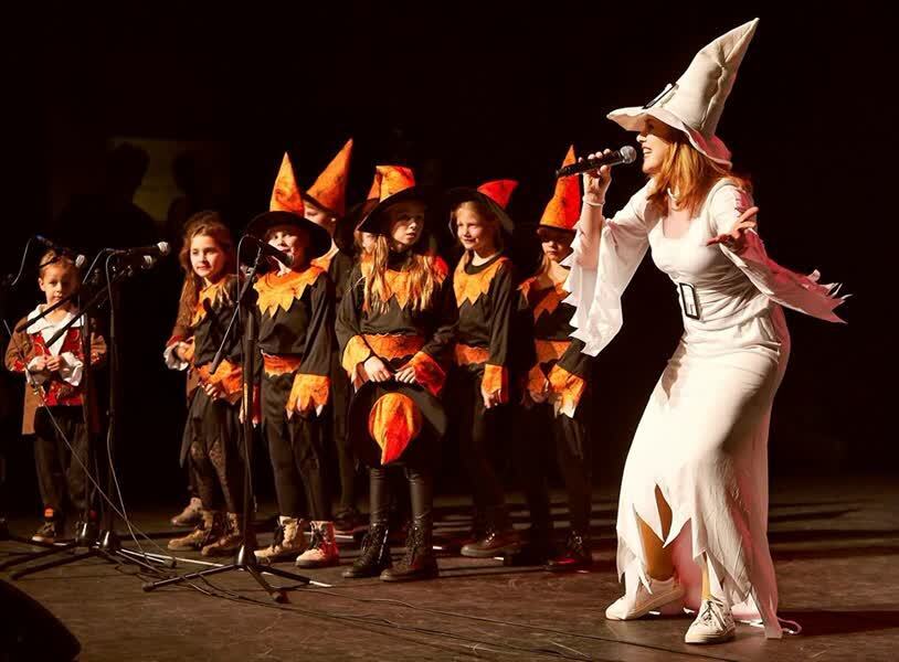 cbc57b75297d2ad368ce0462364ef581.jpg