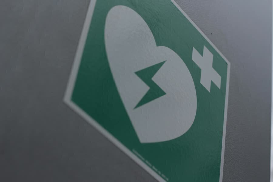 Meer AED’s in de regio: acht erbij in Peel en Maas