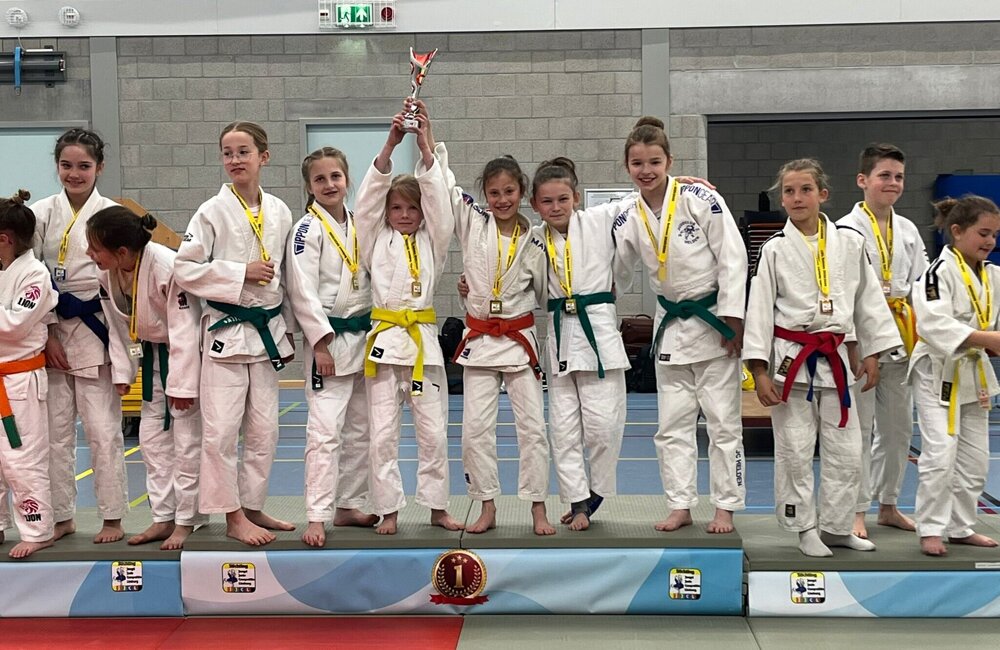 Judoclub Helden Meisjes -12 KAMPIOEN 2026.jpg