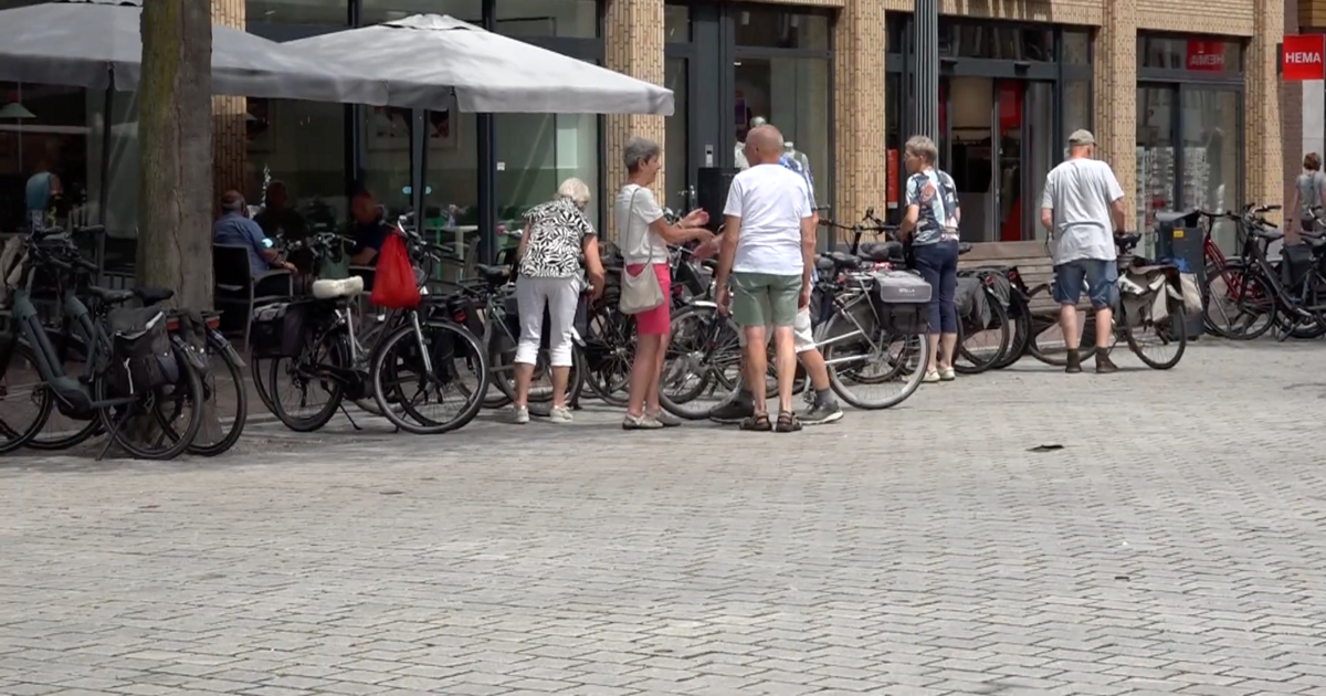 Dansen, fietsen en genieten van het moment: echtpaar viert het leven in Panningen