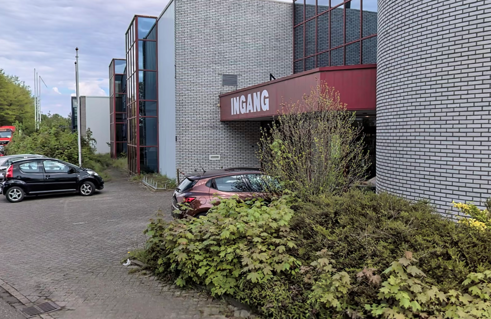 Meubelhal Reuver.png