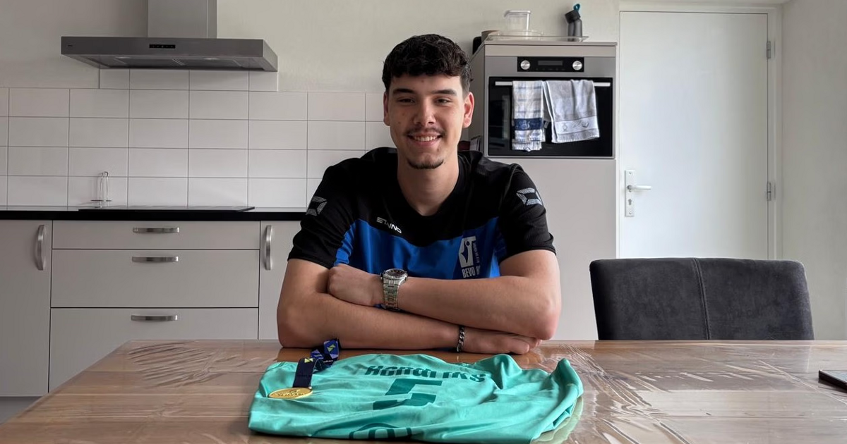 Keeper Martijn Hendriks verlengt bij HUMBY BEVO HC