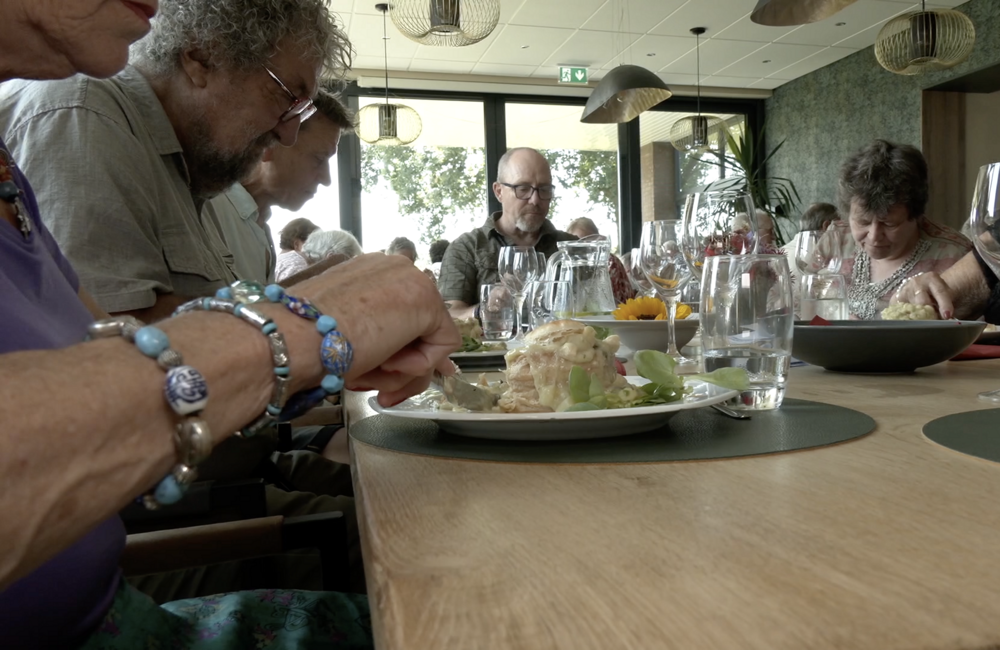 Zonnebloem aspergelunch