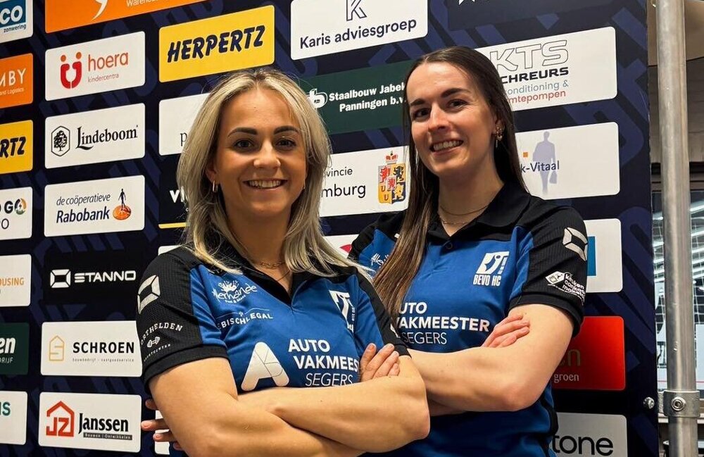 BEVO HC Dames 1 Puck Verlinden Fleur Cuijpers.jpg