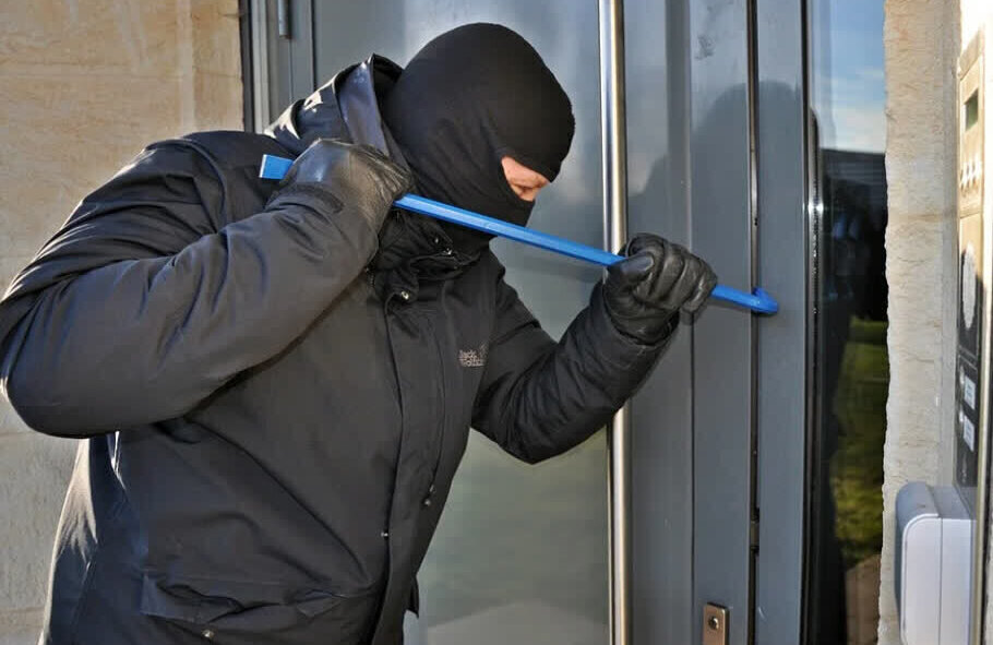 Inbraak criminaliteit stock