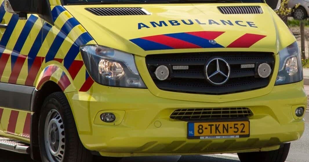 Man naar ziekenhuis na val met elektrische step in Helden