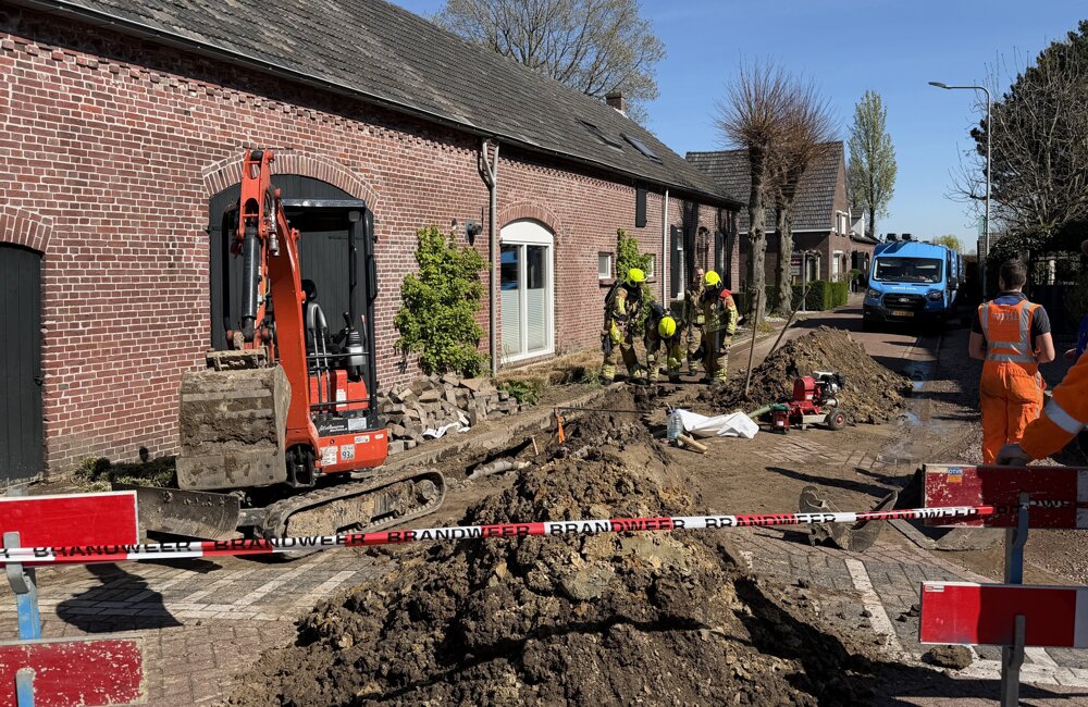 Edward-Media IMG_8182-79fcade5fa832e3f3aed0cac9d4d585e.jpeg